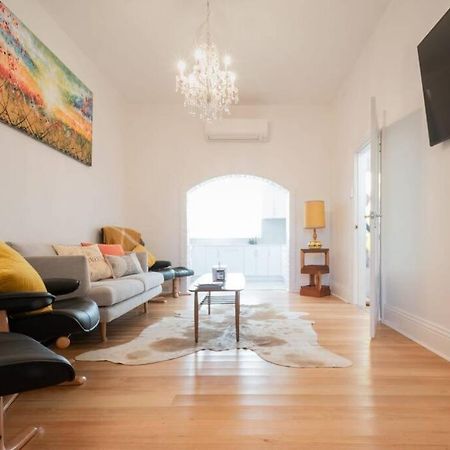 Historic Beauty In The Cbd! Parking And Wifi Apartment Launceston Exterior photo
