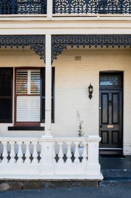 Historic Beauty In The Cbd! Parking And Wifi Apartment Launceston Exterior photo